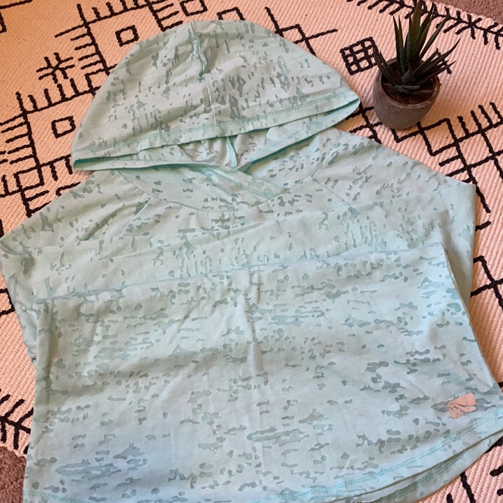 Long sleeve Hooded top